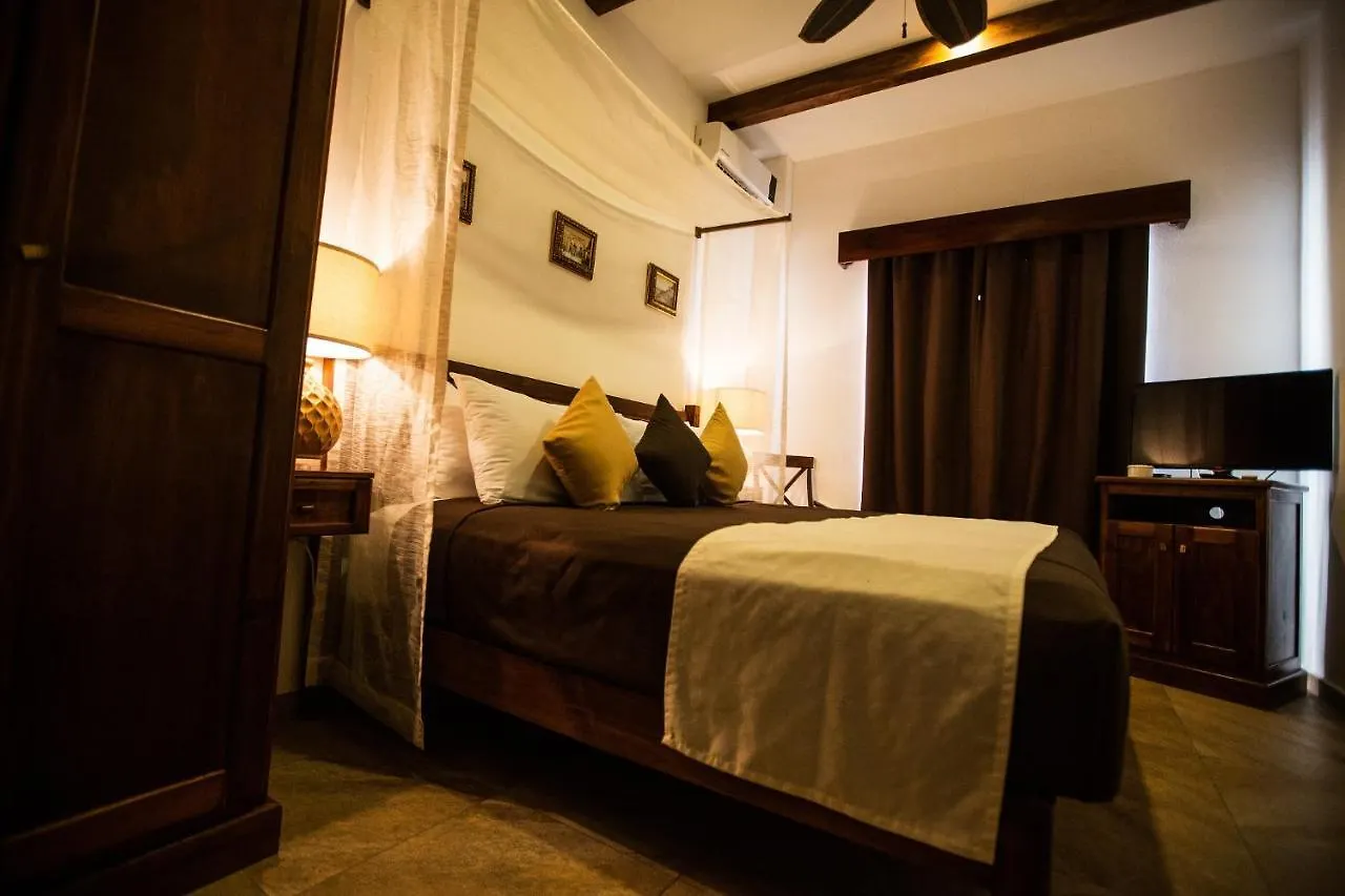 La Pasion Colonial Hotel Boutique By Bunik Playa del Carmen 4*,