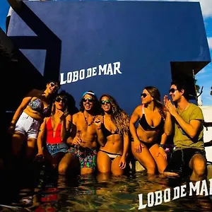 Lobo De Mar אכסניה